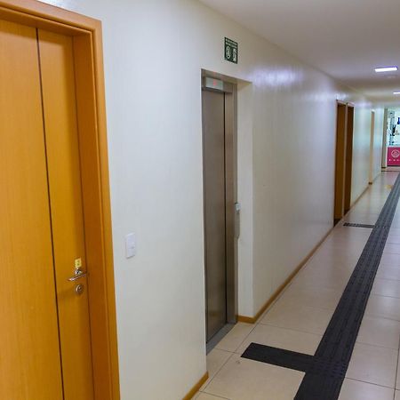 Velit Hotel Терезина Екстериор снимка