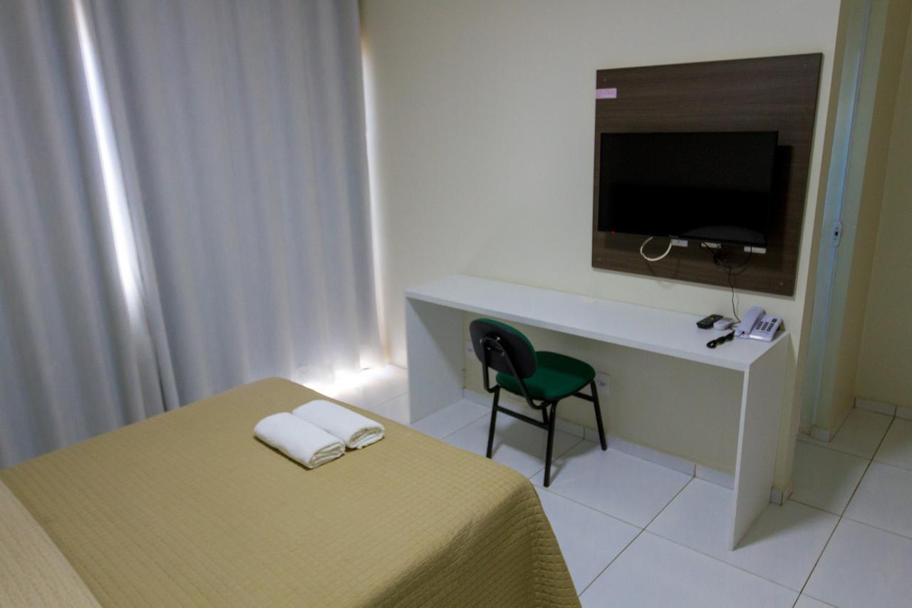 Velit Hotel Терезина Екстериор снимка